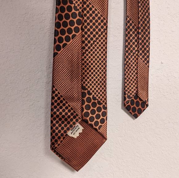 Geometric Dot Pattern Skinny Tie - Picture 2 of 2